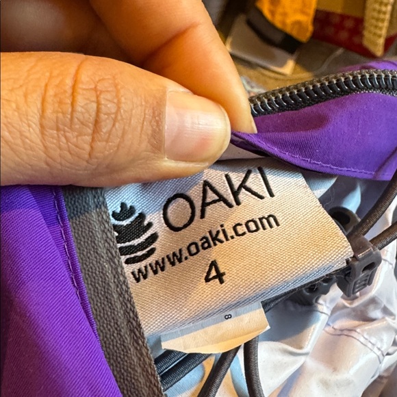 Oaki child size 4/5 rain suit - Picture 6 of 6